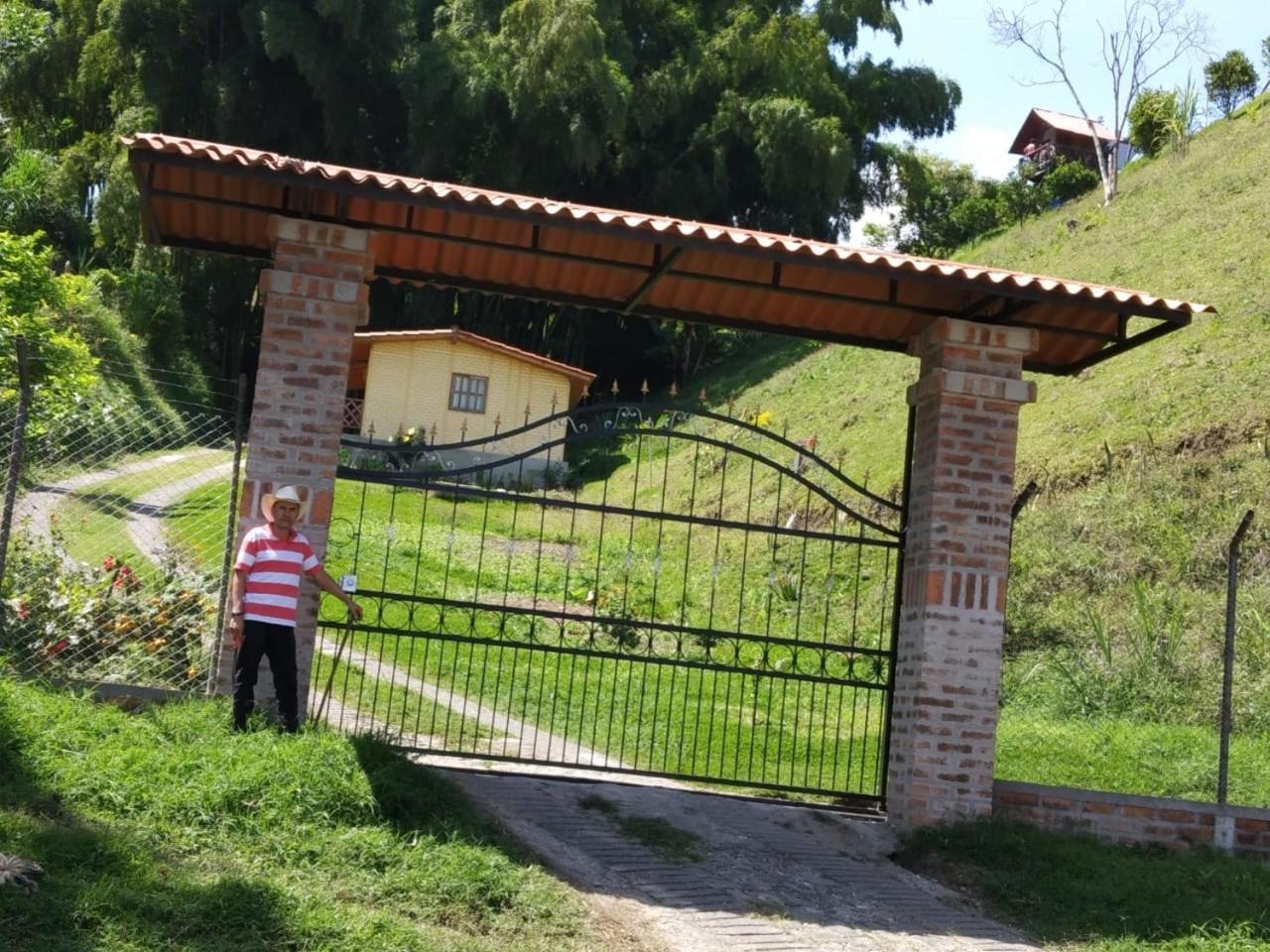 Alojamiento Campestre Cabanas Mirador Ingruma Riosucio Caldas Ruiosucio エクステリア 写真